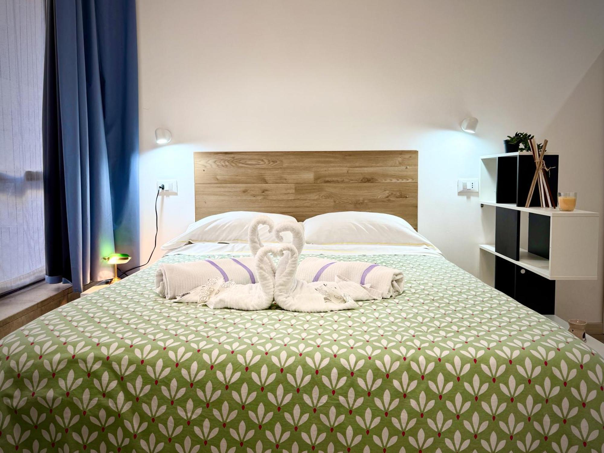 Apartment Dimora Sottoripa 11 Di Fronte Acquario - Genovabb It Genua